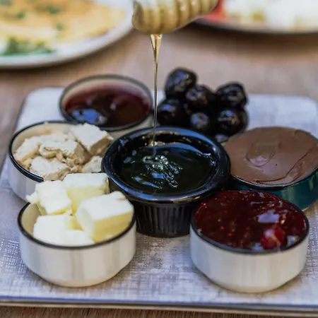 Blackmoon 5* אודיירן