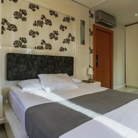 מלון Blackmoon אודיירן