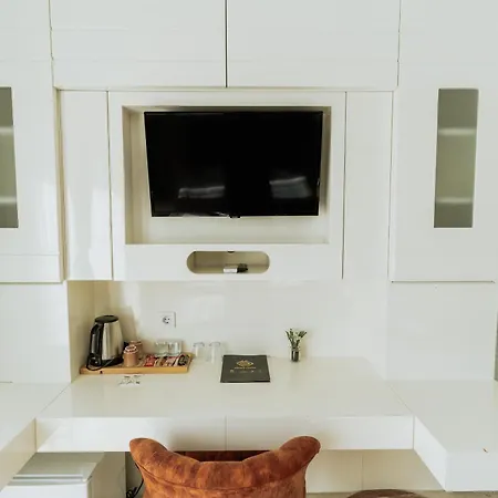 Blackmoon מלון אודיירן